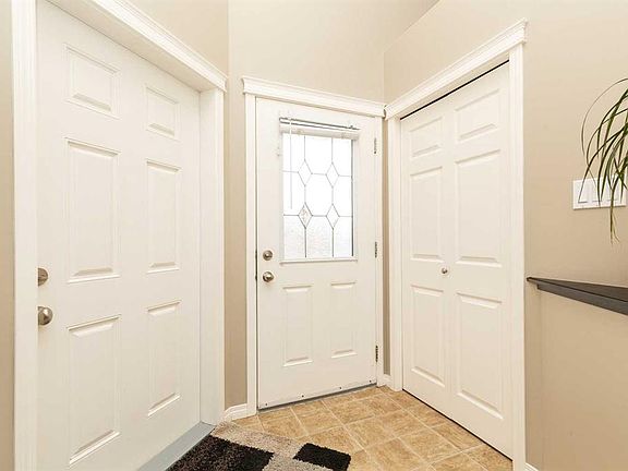 2nd image of 4402 NE Sundance Rd