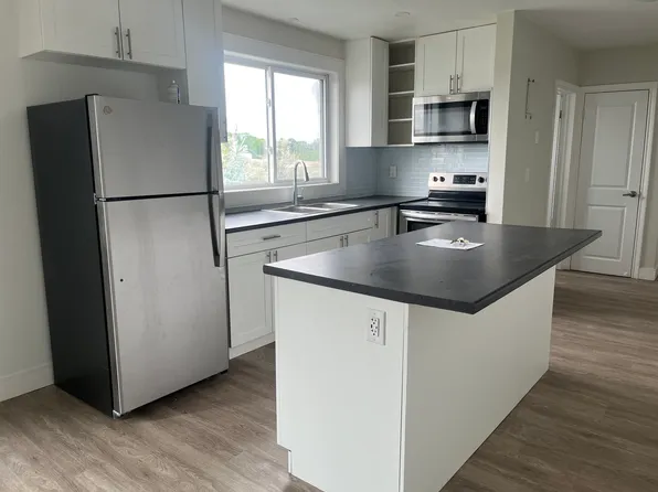 67 Shantz Ln #12, Kitchener, ON N2A 1T6