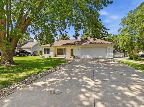 214 Trondheim Rd, Kenyon, MN 55946
