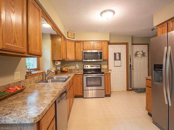 5th image of 10181 S Hampton Ct