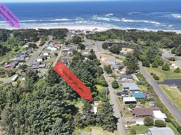 2nd image of 1025 SW Tara Ln