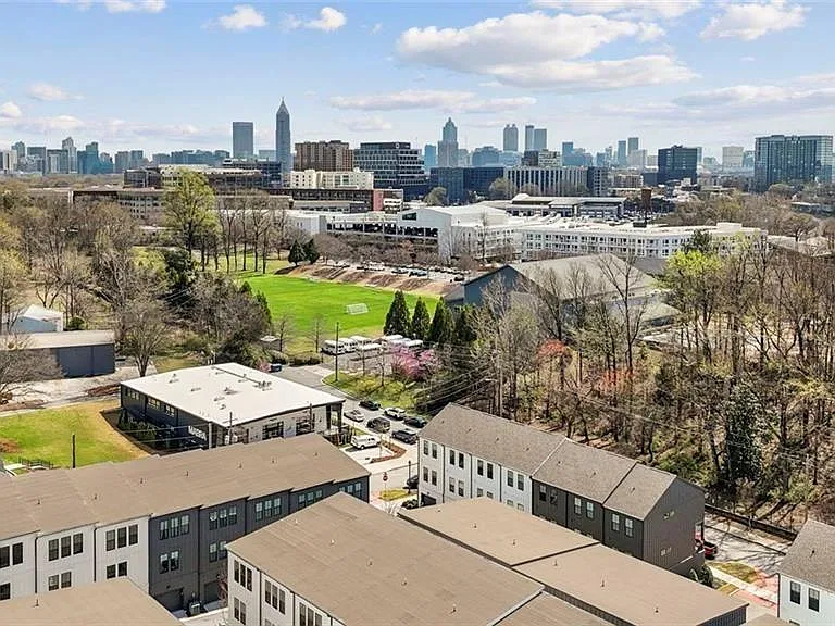 900 Brees Ct NW — Photo 8