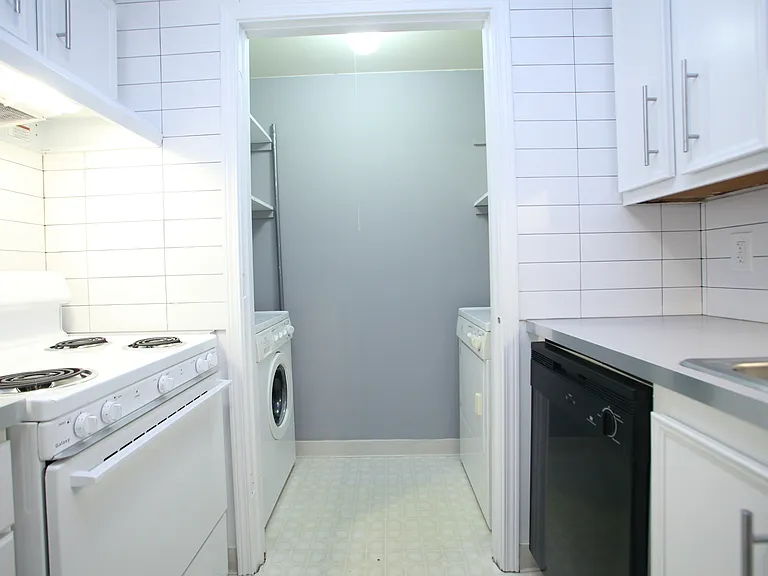 4921 SE 71st Ave #1 — Photo 22