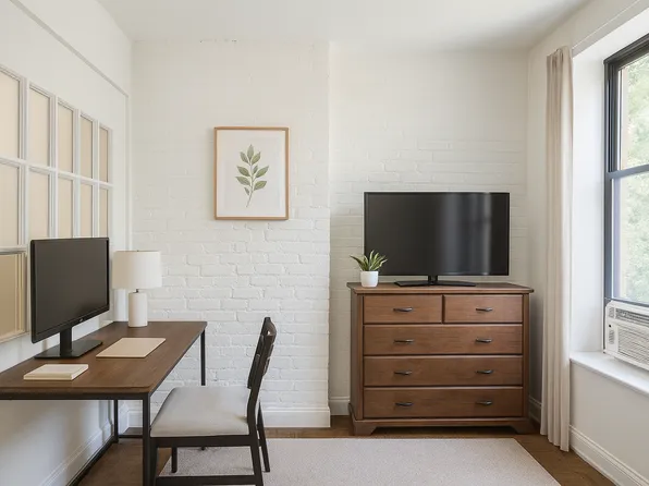 326 West 47th Street image 2 of 8