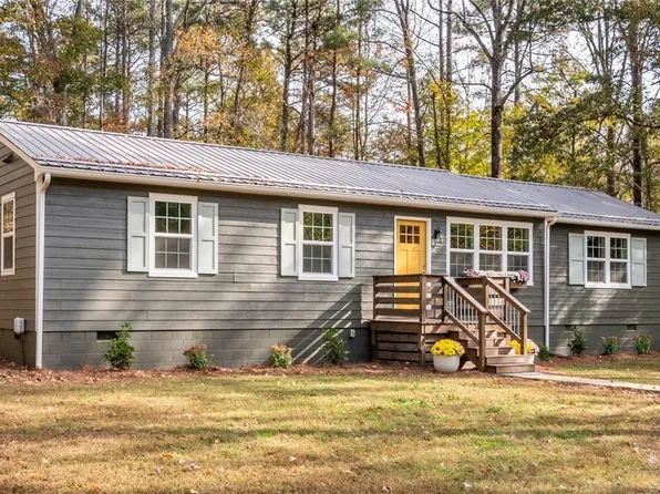 4320 Pierce Rd, Powhatan, VA 23139