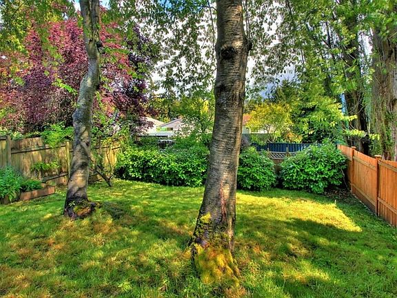 4th image of 9008 6th Ave NW