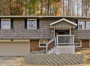 815 E New Lenox Rd, Pittsfield, MA 01201