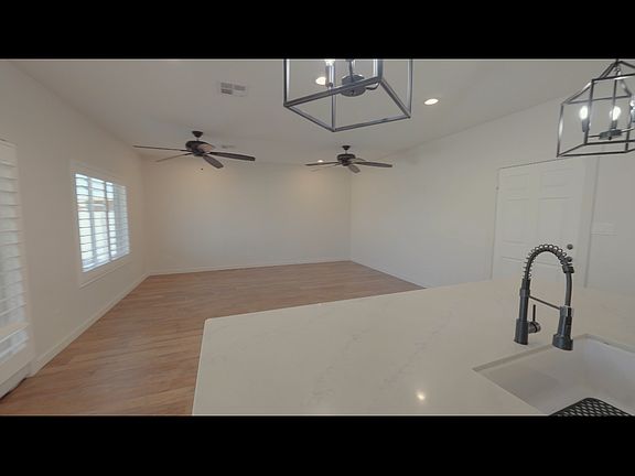 4th image of 7592 E 42nd Pl