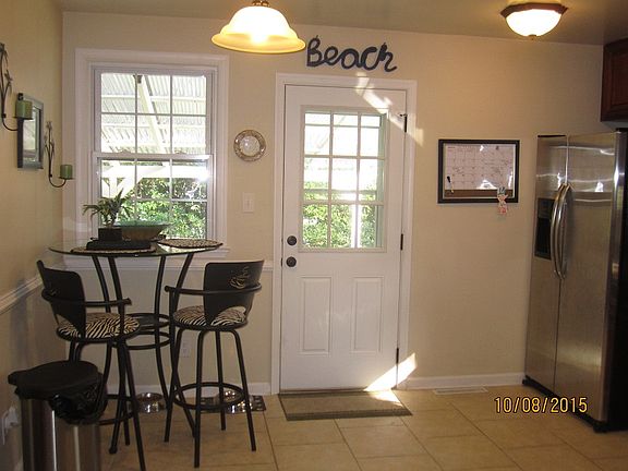 5th image of 628 Pleasant Hall Dr