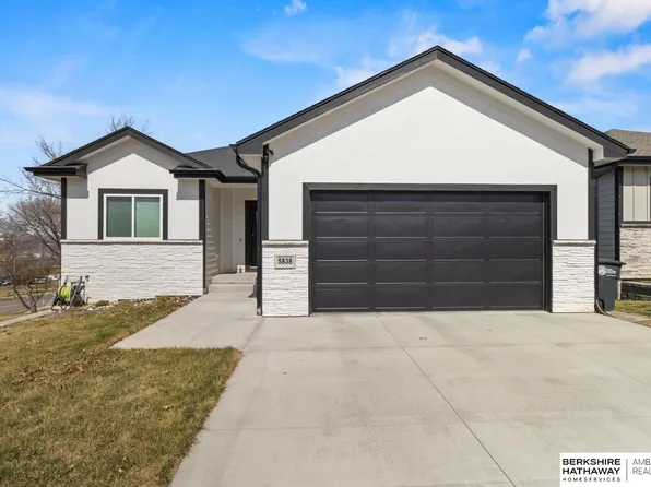 5838 N St, Omaha, NE 68117