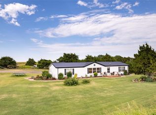 10496 N 2330th Rd, Weatherford, OK 73096