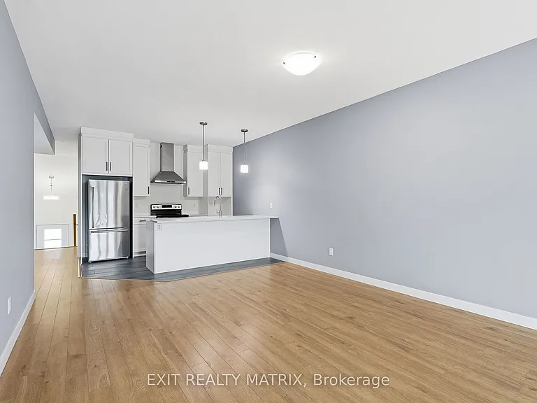 49 Cambridge St — Photo 12