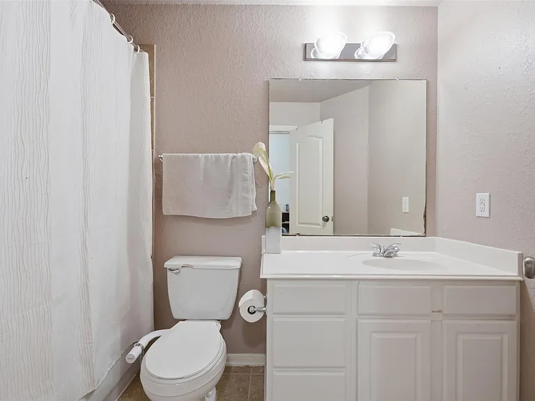 3331 Lost Maple Forest Ct — Photo 31