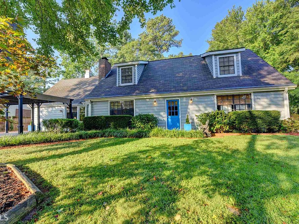 1st image of 2459 Silver King Dr #9