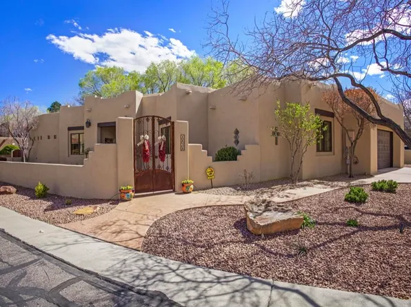 1638 Rancho Guadalupe Trl NW, Albuquerque, NM 87107