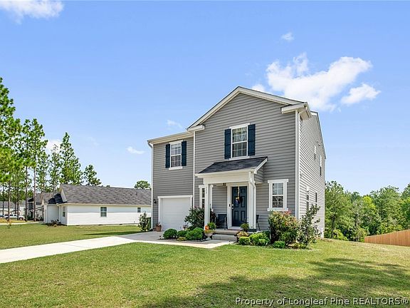 3rd image of 113 Hedge Hunter Ct