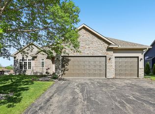 1514 Overlook Dr SE, Lonsdale, MN 55046
