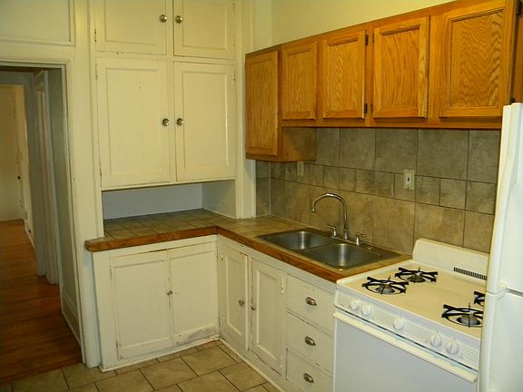 3rd image of 3207 Lyndale Ave S #1