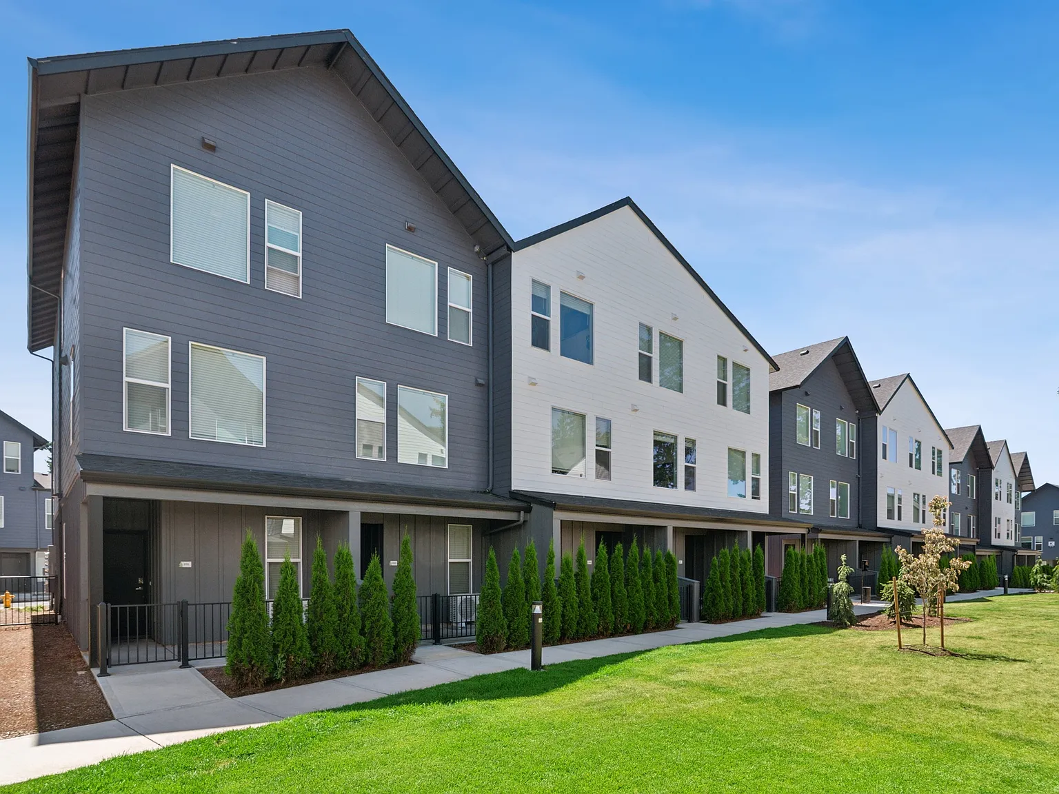 Fir Grove Townhomes — Photo 1