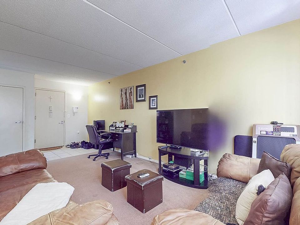 1st image of 1275 Grant Ave APT 4I
