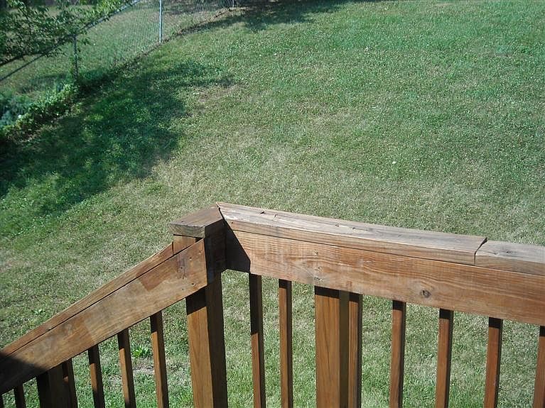 1st image of 31 Carriage Hill Dr