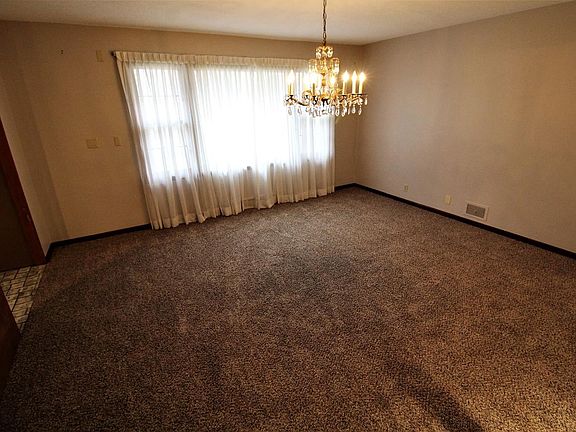 3rd image of 1915 S 56th St