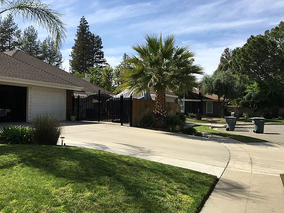 Side Garage