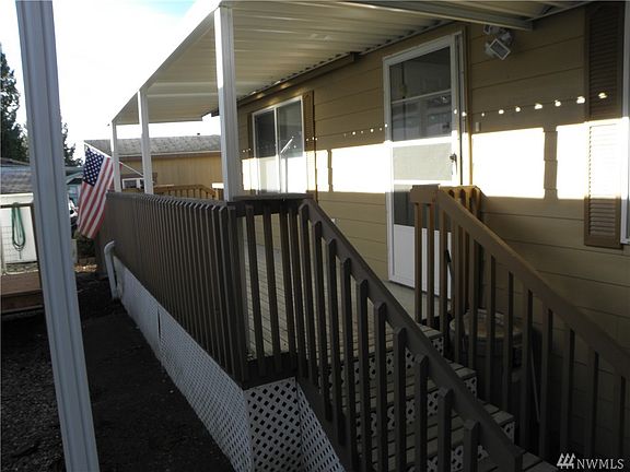 3rd image of 1316 91st Ave SE Unit 5