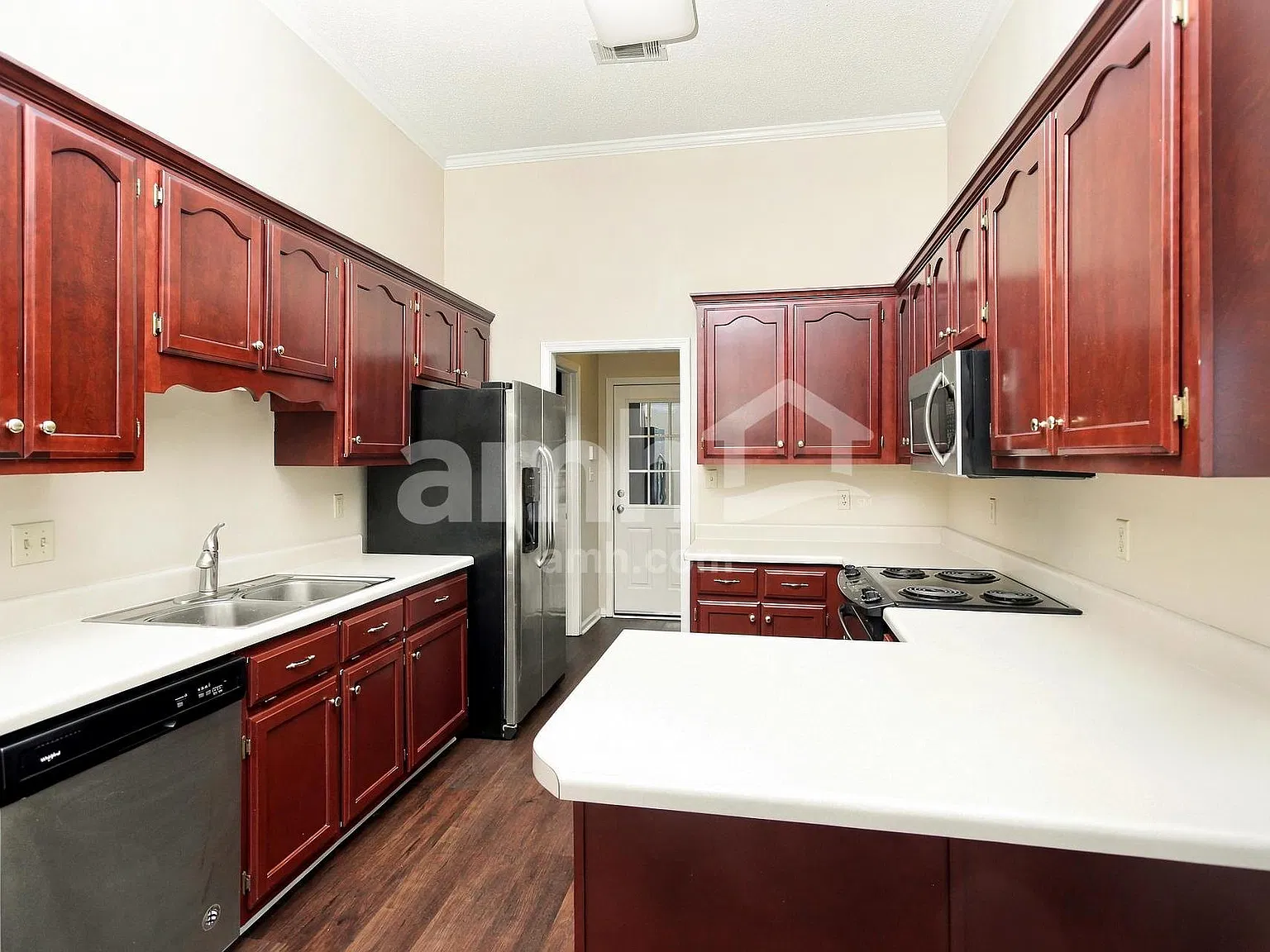 3 bed, 2.0 bath, 2092 sqft, $2,225 — Photo 4