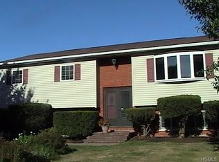 24 Mabel Rd, Middletown, NY 10941