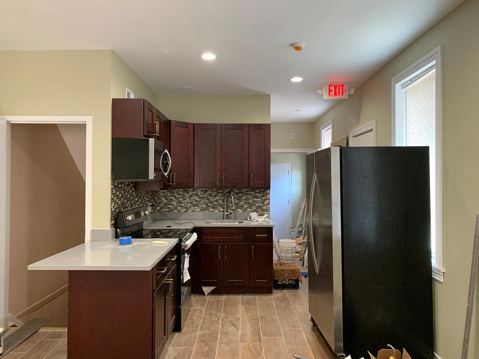 2327 E Ann St — Photo 4