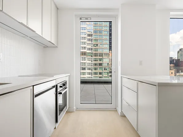 150 Lawrence Street image 3 of 32