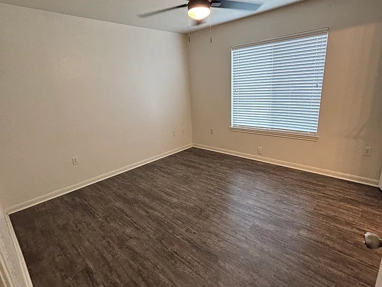 515 Southwest Pkwy #103 — Photo 17