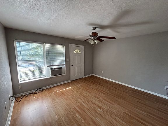 4th image of 1601 16th St N APT 214