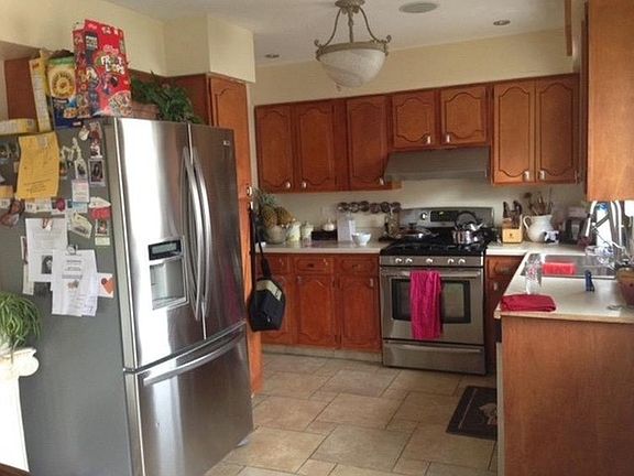 2nd image of 260 Montgomery Ln