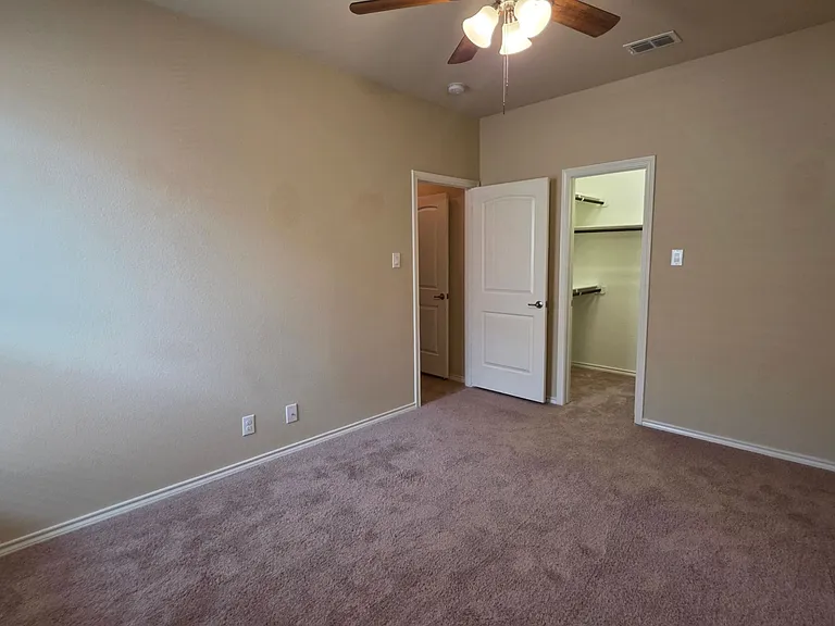 1912 Potrillo Ln — Photo 25