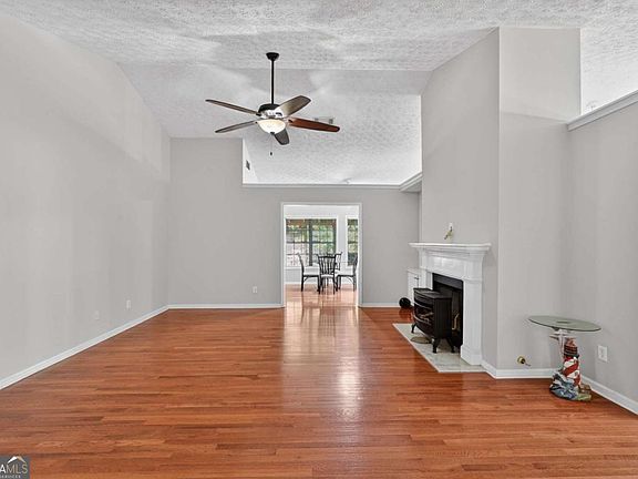 2nd image of 2360 Taylor Pointe Way