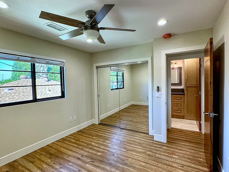 476 S Pixley St — Photo 5