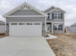 104 Cattail Ave, Savoy, IL 61874