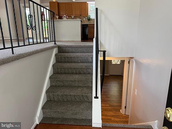 4th image of 125 Yale Ave