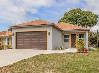 1045 Groveland Ave, Venice, FL 34285