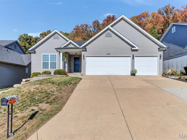 1065 Remington Dr, Imperial, MO 63052