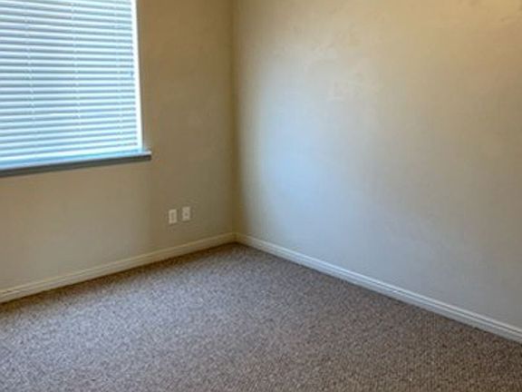 5th image of 3594 W Bay Cir
