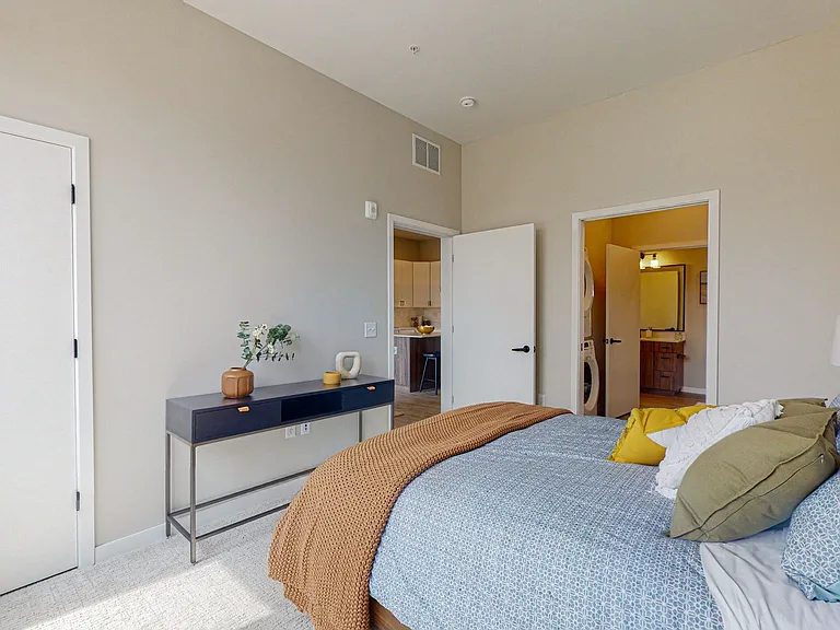 FLATS - Knight Cap | 1 Bedroom