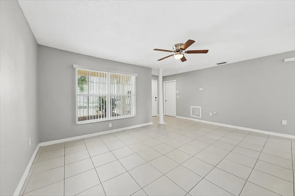 4 bed, 1466 sqft, $1,300 — Photo 3