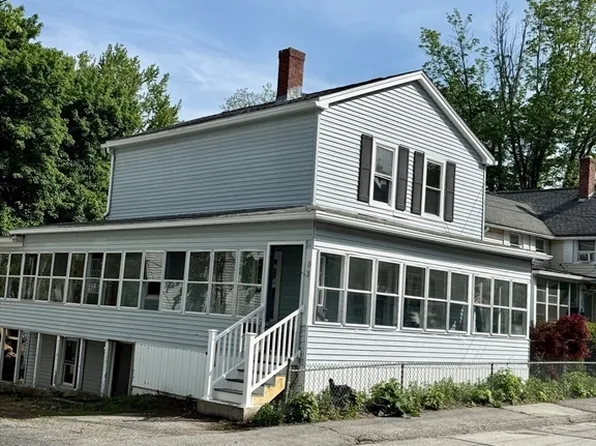 13 Goddard St, Webster, MA 01570
