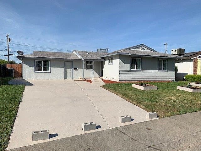 1st image of 2351 Kenworthy Way