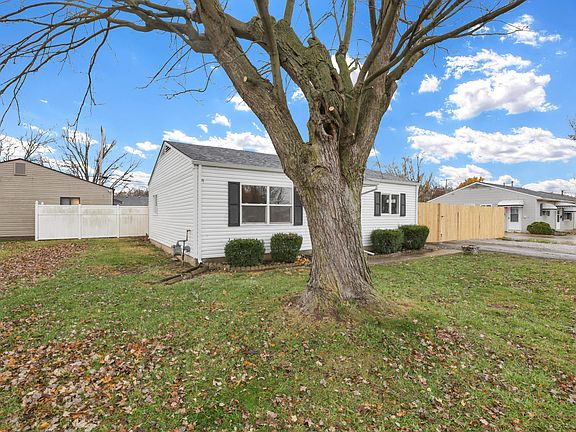 3rd image of 2963 Fairwood Ave