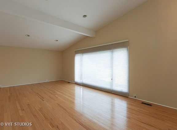 3rd image of 7518 Comstock Ln