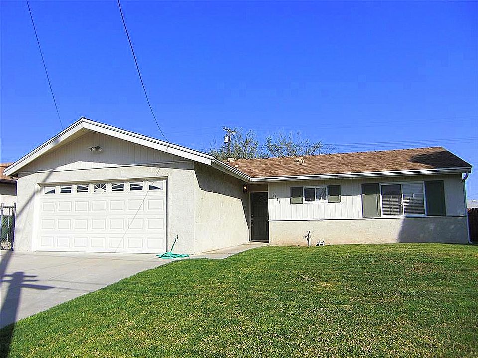 2611 Corona Av